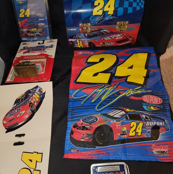 Jeff Gordon lot - Picture 1 of 11